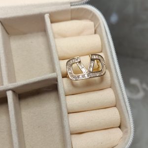 Bague valentino